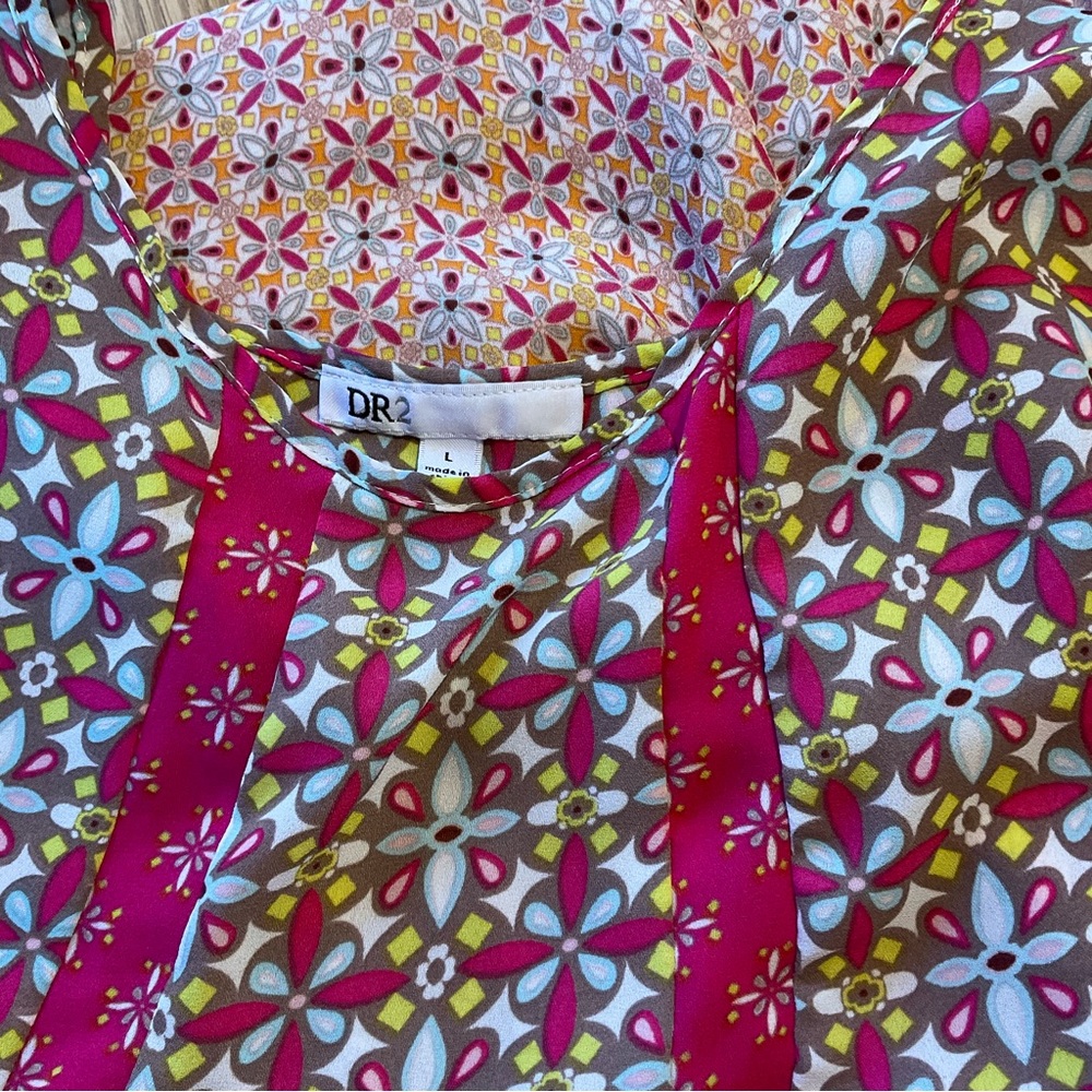 DR2 Sleeveless Blouse Size Large - Picture 7 of 7